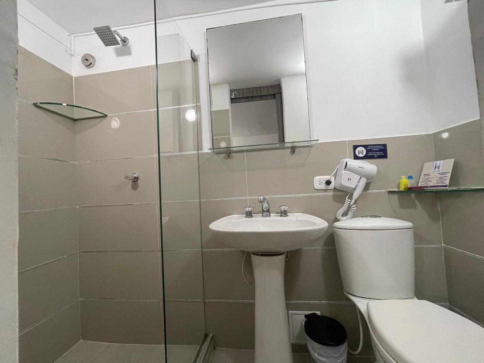 Cartagena Hotel Hernandez Ctg מראה חיצוני תמונה